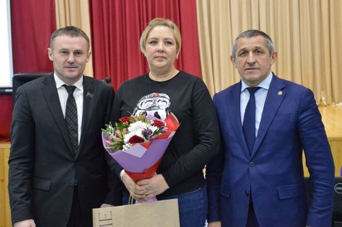Наградили неравнодушных жителей Большекабанского поселения