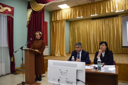 Жители Макаровского поселения проблемы решают сообща