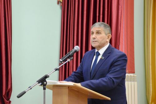 Жители Макаровского поселения проблемы решают сообща