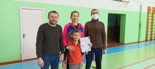 В соревнованиях по бадминтону состязались за призы главы Большекабанского сельского поселения