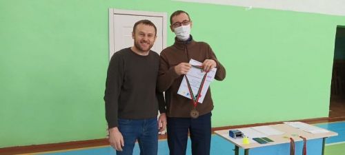 В соревнованиях по бадминтону состязались за призы главы Большекабанского сельского поселения
