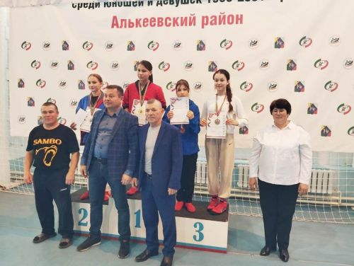 Лаишевские борцы завоевали четыре медали: одну серебряную и три бронзовые