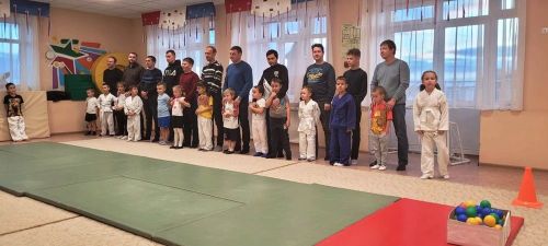 В  детском саду «Ромашка» прошел фестиваль дошкольного дзюдо, приуроченный к Дню отца
