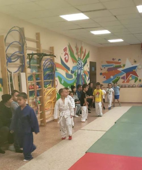 В  детском саду «Ромашка» прошел фестиваль дошкольного дзюдо, приуроченный к Дню отца