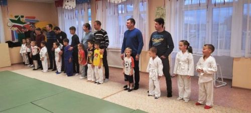 «Ромашка» балалар бакчасында Әтиләр көненә багышланган мәктәпкәчә дзюдо фестивале узды