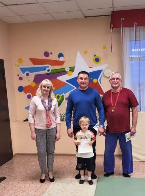 В  детском саду «Ромашка» прошел фестиваль дошкольного дзюдо, приуроченный к Дню отца