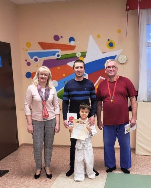 В  детском саду «Ромашка» прошел фестиваль дошкольного дзюдо, приуроченный к Дню отца