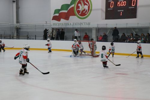 В Лаишево стартовал турнир по хоккею «Ястреб Cup»