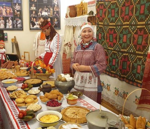 В Казани в Качаловском театре проходит День культуры Лаишевского района