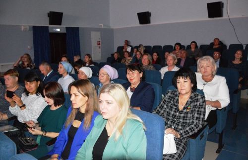 В РДК чествовали учителей Лаишевского района