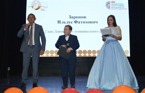 В РДК чествовали учителей Лаишевского района