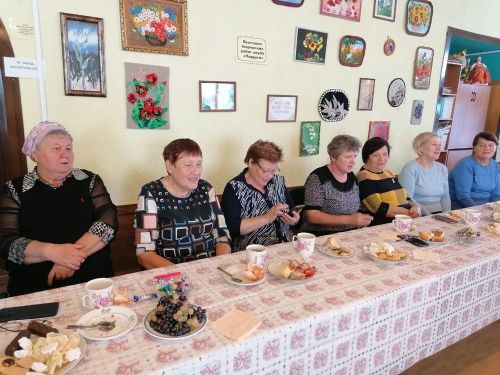 Замечательный праздник подготовили лаишевские библиотекари для своих возрастных читателей
