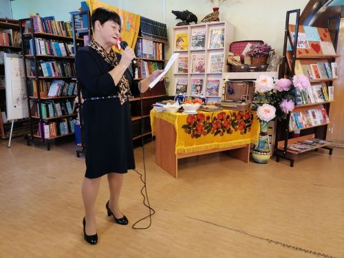 Лаеш китапханәсендә Әниләр көненә багышланган чара узды
