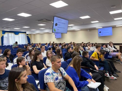 В Лаишевском районе дети из 17 регионов России изучают культуру татарского народа