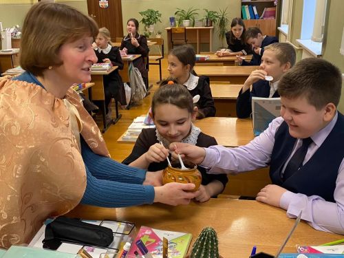 Экскурсию во времена седые провели для лаишевских школьников сотрудники Центральной библиотеки