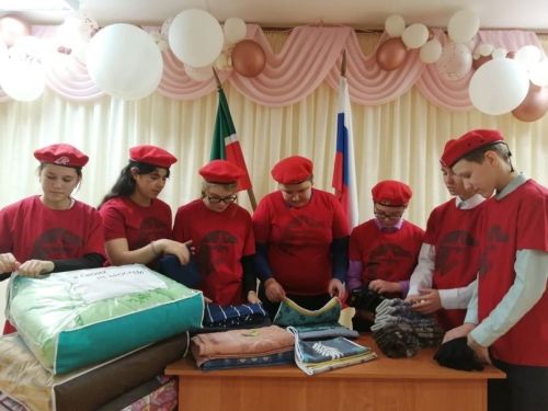 Пелевские школьники приняли участие в акции «Посылка солдату»