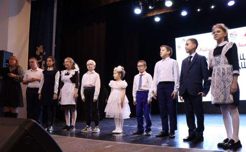 Солнце светит всем одинаково