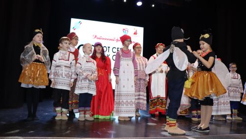 Солнце светит всем одинаково