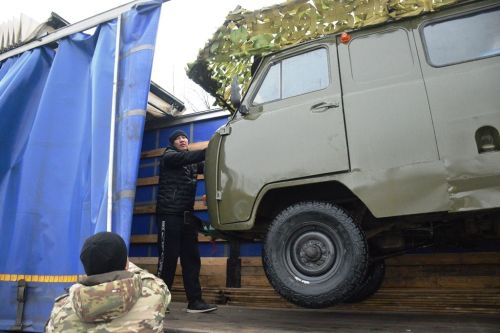 Гуманитарный груз для бойцов СВО собирали в Лаишево