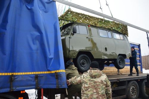 Гуманитарный груз для бойцов СВО собирали в Лаишево