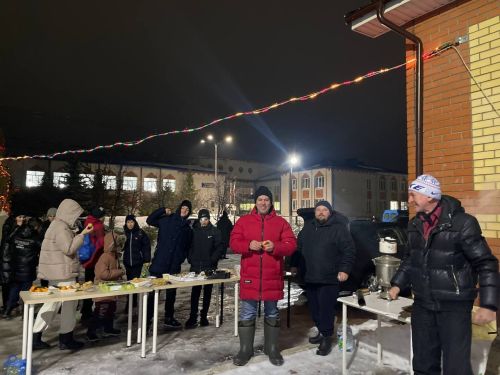 В Большекабанском поселении Лаишевского района состоялось открытие новогодней ёлки