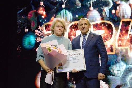 Район Советының эшлекле дүшәмбесе Лаеш мәдәният йортында бәйрәм форматында узды