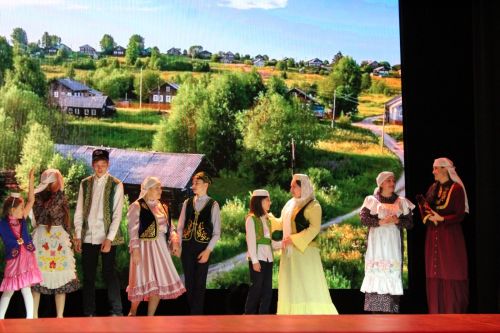 Семья из Лаишевского района выступила в финале конкурса «Нечкэбил»