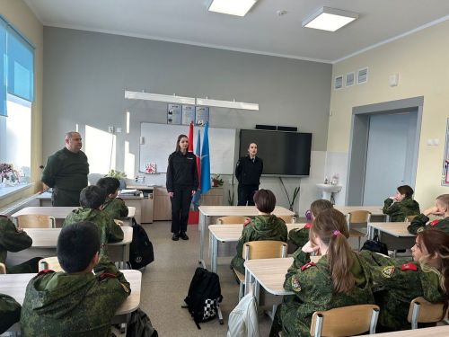 Профориентация в Лаишевском районе: школьники встретились с полицейскими