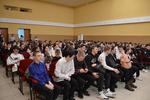 Есть такая профессия – Родину защищать