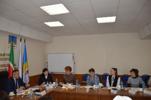 Глава Лаишевского района встретился с педагогами