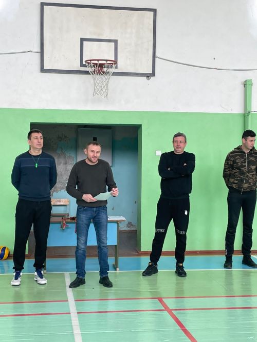 В Больших Кабанах состязались волейболистки Лаишевского района