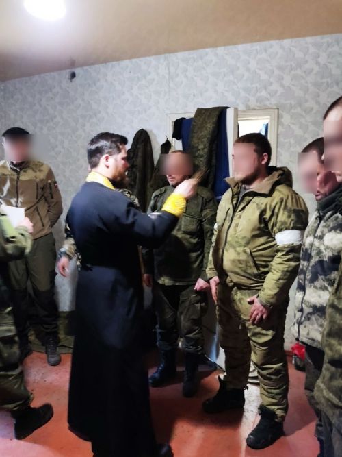 Благое дело. Настоятель Никольского храма совершил Таинство в зоне СВО