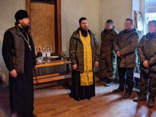 Благое дело. Настоятель Никольского храма совершил Таинство в зоне СВО