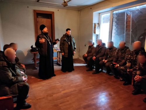 Благое дело. Настоятель Никольского храма совершил Таинство в зоне СВО