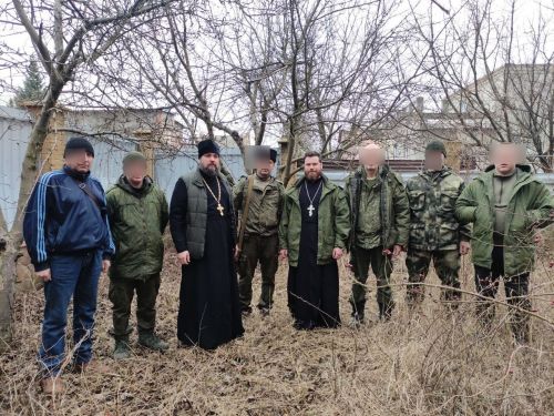 Благое дело. Настоятель Никольского храма совершил Таинство в зоне СВО