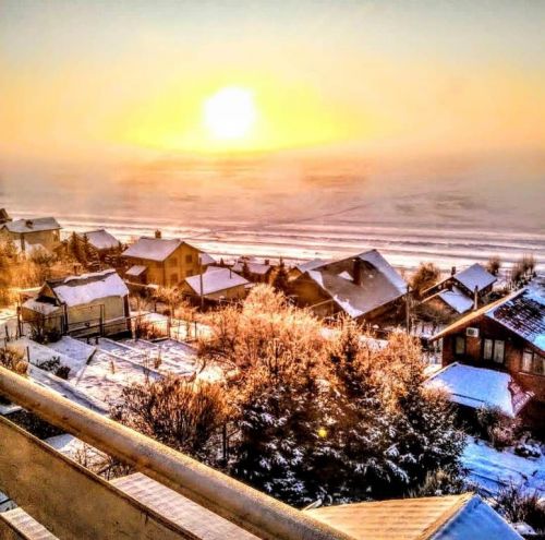 Фото читателя. Красоту восхода вижу я в окне...