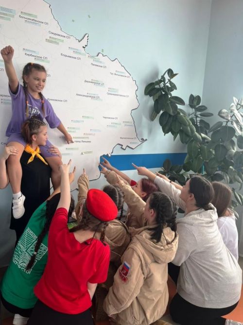 Более 70 человек собрались в Лаишеве на районный слет юных активистов