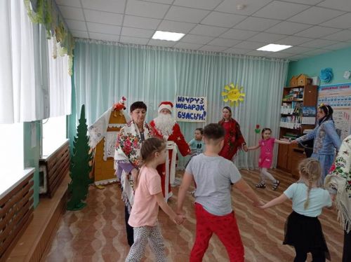 В Атабаево отметили Науруз и взрослые, и дети
