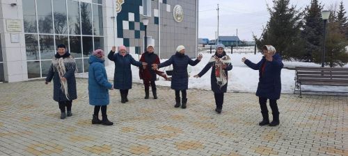 В Атабаево отметили Науруз и взрослые, и дети