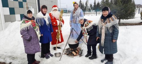 В Атабаево отметили Науруз и взрослые, и дети