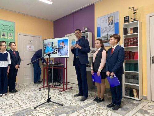 В Большекабанской школе отметили День памяти ее выпускника, профессора Валентина Андреева