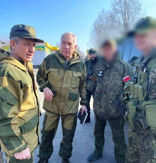 Глава Лаишевского района Ильдус Зарипов посетил в ЛНР земляков- военнослужащих