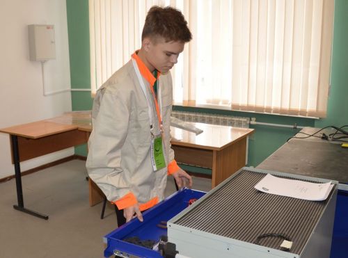 Лаишевские студенты ремонтируют беспилотники