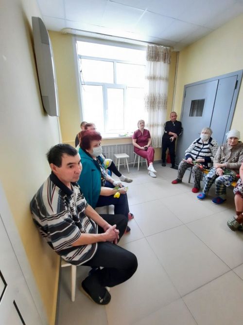 Артисты дали концерт для пациентов Лаишевской центральной районной больницы