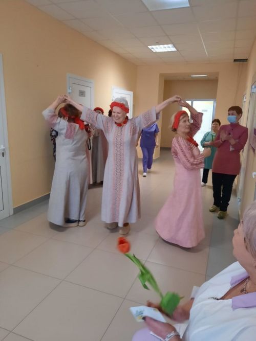 Артисты дали концерт для пациентов Лаишевской центральной районной больницы