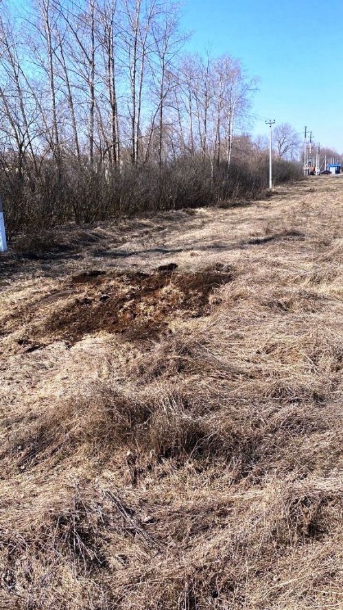 В Лаишевском районе идет выравнивание придорожной полосы на автодороге Казань - Оренбург