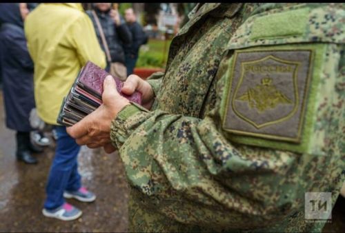 РФ Президенты Владимир Путин хәрби бурычлыларның бердәм реестры турында законга кул куйды