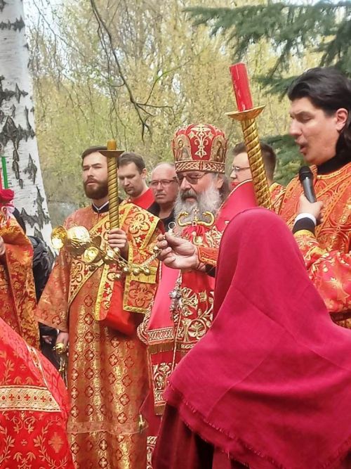 Митрополит Кирилл совершил Литургию в Преображенском храме села Большие Кабаны
