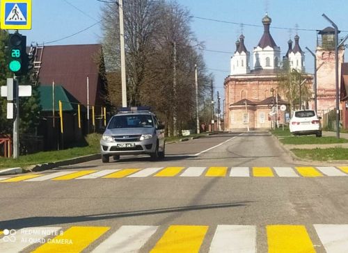 В Лаишево обновляют пешеходные переходы