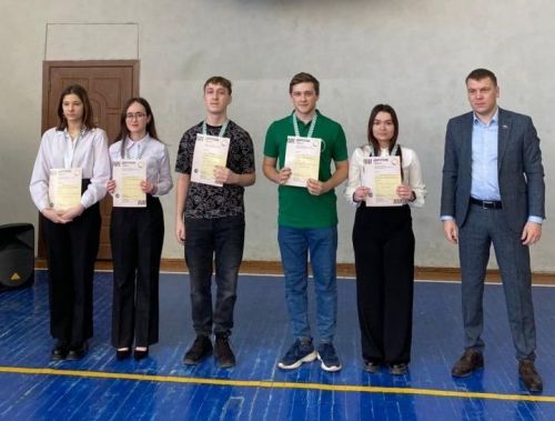 Лаеш студентлары һөнәри осталык буенча чемпионат призерлары булды